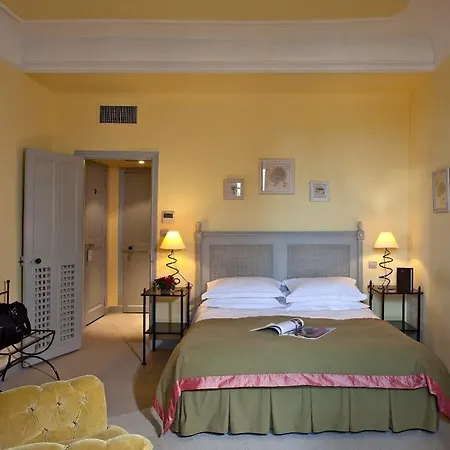 Chateau De Hotel