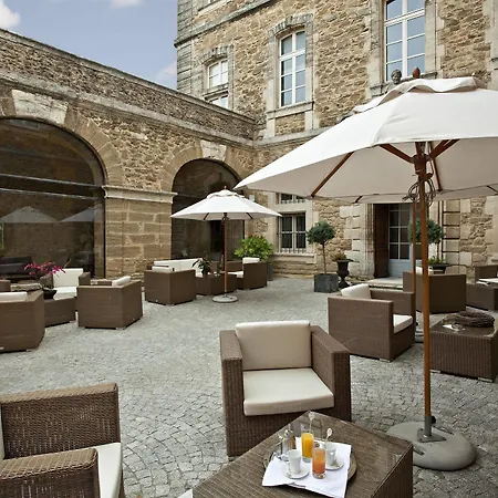 Hotel Chateau De