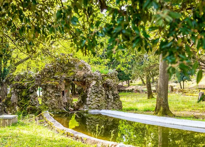 מלון Chateau De Rochegude (Drome)