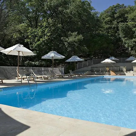 Chateau De 4* Rochegude (Drome)